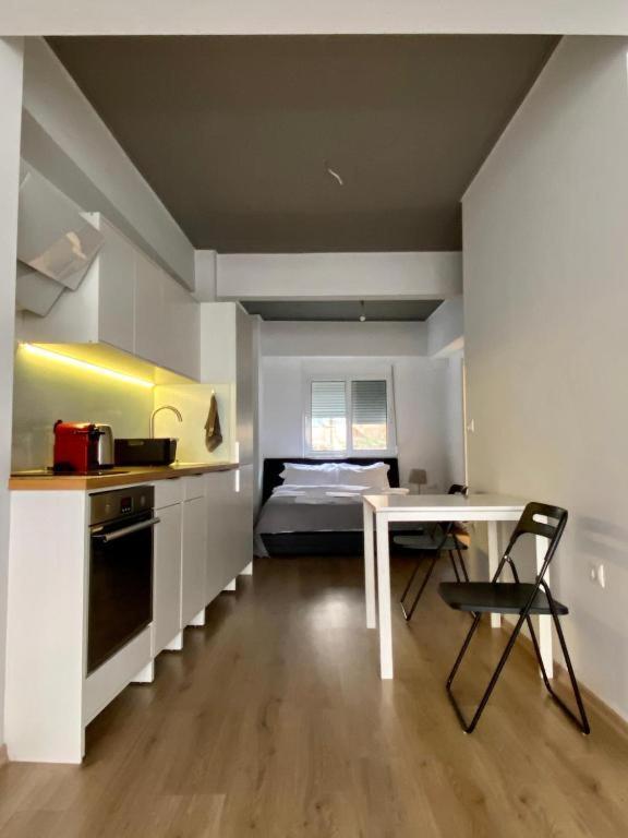 Mosaikon Guesthouses #Nikiou Str Atene Esterno foto